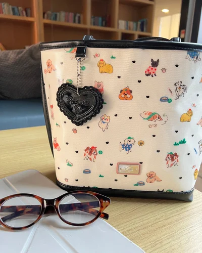The Bucket Tote · Wiggly Heart Dot · ดำ (Puffer Black) (รุ่นอัพเกรด) — รูปที่ 8