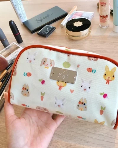 Cosmetic Bag · Pete Rabbit · ส้มเข้มแครอท (Carrot)