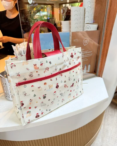Cozy Urban · Merry Marching · แดง (Cherry Red) — null