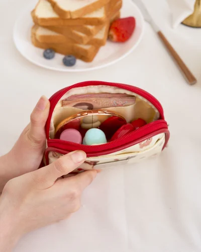 Pocket Bag · Merry Marching · แดง (Cherry Red) — ด้านในกระเป๋า