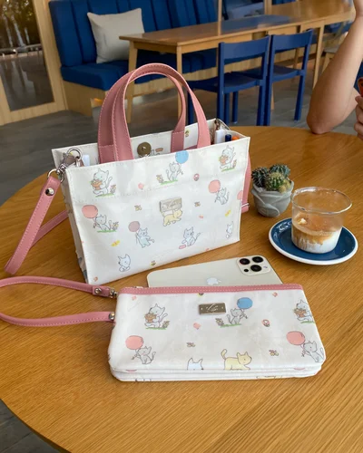 Wallet on Shoulder · Happy Puppy · ชมพู — null