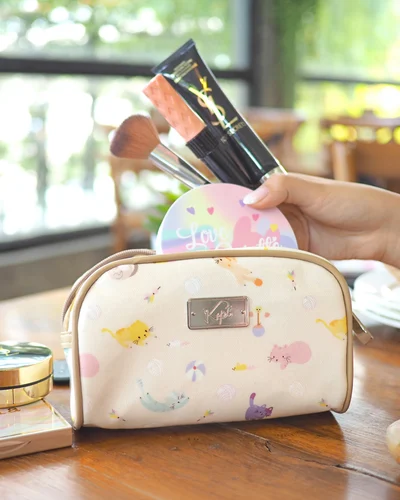 Cosmetic Bag — รูปปกรุ่น