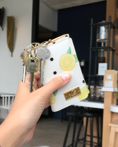 Key Holder — รูปปกรุ่น