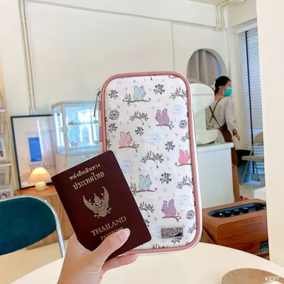 Passport On the Go · Pink Squirrel · ชมพู